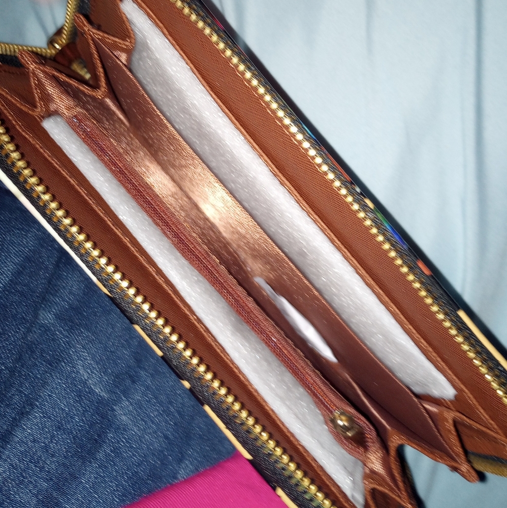 wallet - Picture 2 of 2